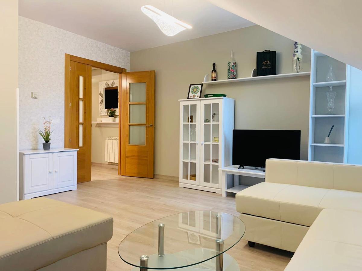 Apartamento SOFIA Tordesillas Esterno foto